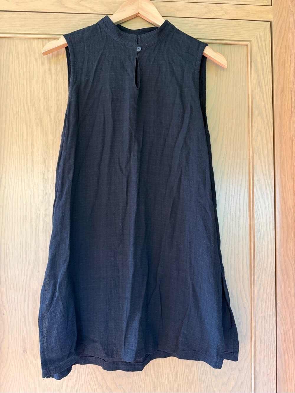 Vintage Eileen Fisher Sleeveless Black Tunic Shift Keyhole Neck / small